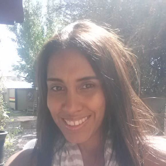 Meet your Posher, Denise - Picture 1 of 1